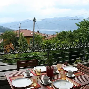 Apartment Casa Delle Ortensie, Luino