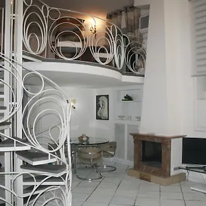 https://appartamento-al-foro-romano.it-romehotels.com